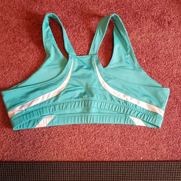 Reebok bra - Picture 2 of 3